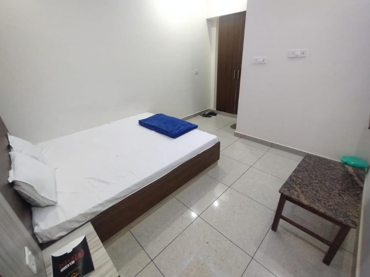 Hiramani Hotel Fatehpur  المظهر الخارجي الصورة